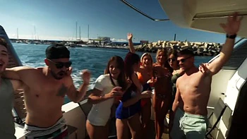 amateur,milf,lingerie