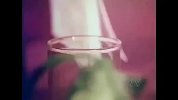 huge-tits,busty,blonde,hooters,juggs