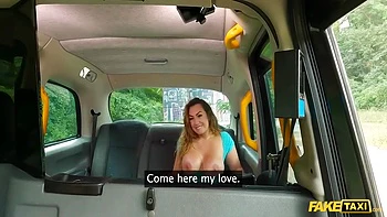 juggs,big-tits,latina-milf,colombian,latina-big-ass