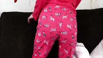 teen-18,gaping-hole,cum-in-ass,melons,teens