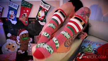 hd,mom,big-ass,busty-milf,milf