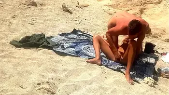 public,beach,amateur,sunlight,sex