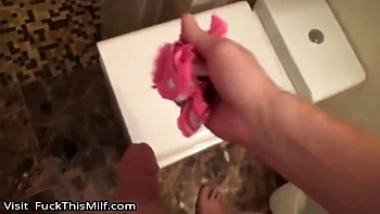 booty-shake,juggs,hooters,nature,teen-18