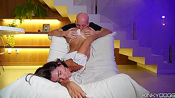 latino,latina,brunette,creampie,big-ass