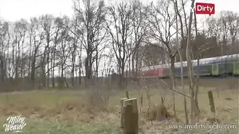 small-tits,big-ass,shaved-pussy,blonde,blowjob