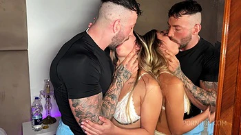 hardcore,blonde,amateur,big-tits,gagging