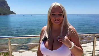 lingerie,amateur,milf