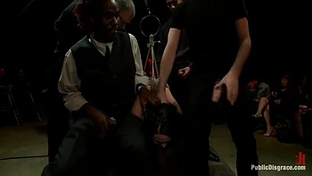 booty-shake,public,uniform,mom,tattoo