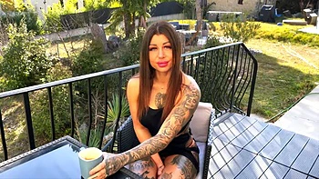 amateur,milf,french,big-tits,tattoo