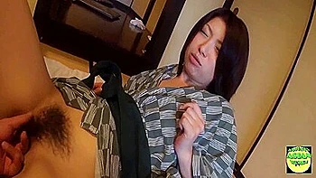 mom,asian-milf,asian-creampie,small-tits,milf-pov