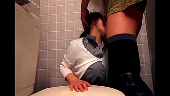 toilet,big-tits,school-uniform,censored,brunette