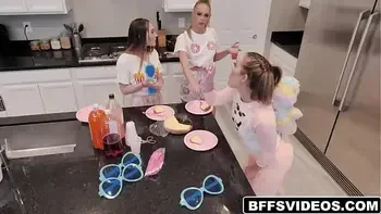 teens,party,orgy,blowjob,small-tits