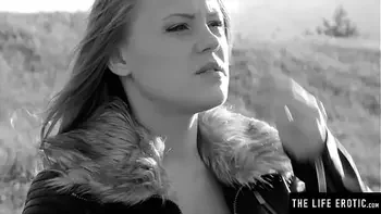 masturbation,big-boobs,pulling-nipples,babe,home-alone