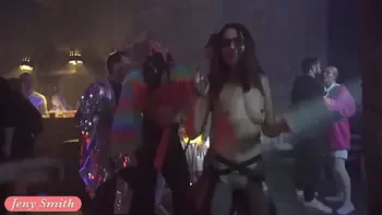 party,naked-in-public,photograph,jeny-smith,babe