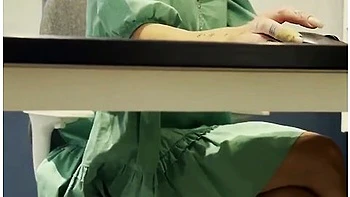 amateur,brunette,big-tits,public,milf