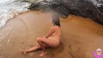 big-tits,huge-tits,brunette,fucking,busty