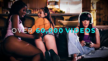 petite,hairy,69,pussy-fingering,kissing