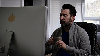 bald-pussy,ponytail,bed,fucking,doggystyle