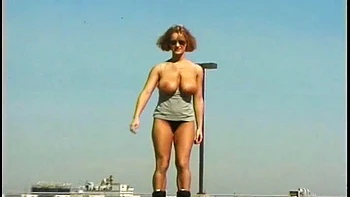 tits,solo,big-tits,outdoor