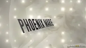 tattoo,jane-wale,blonde,athletic,tank-top