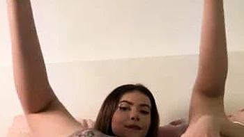 solo,fetish,lingerie,big-butt,beauty