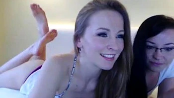 amateur,threesome,solo,peeing,milf