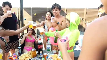 asian,riding,cowgirl,amateur,blowjobs