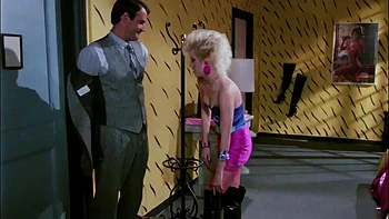 brunette,milf,hd,blonde,blowjobs