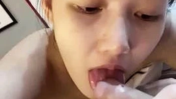 amateur,milf,hardcore,cumshot,blowjobs