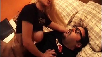 big-tits,threesome,blonde,blowjobs,brunette