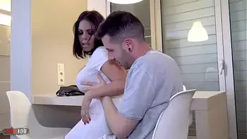 latina,free,boobs-jobs,gros-seins,chubby