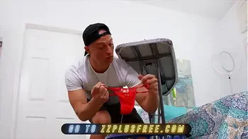 face-sitting,missionary,pussy-licking,small-boobs,bedroom