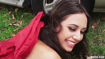 babe,pov,hd,pov-point-of-view,booty-shake