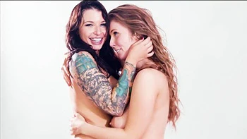 babes,licking,face-sitting,small-tits,blonde