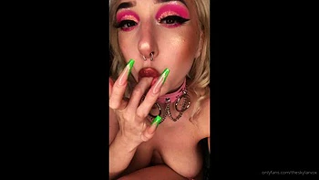 blowjobs,tits,big-tits,solo,blonde