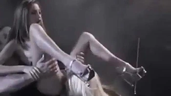 threesome,cowgirl,blonde,big-tits,brunette