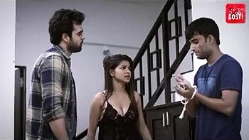 amateur,matures,brunette,threesome,massage