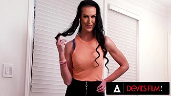 booty-shake,booty,anal,huge-tits,husband-watches-wife