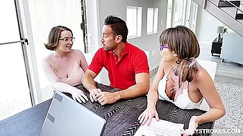 teen-18,booty,milf,wife,big-tits