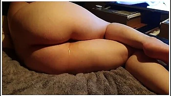 british,pissing,masturbation,fetish,squirt