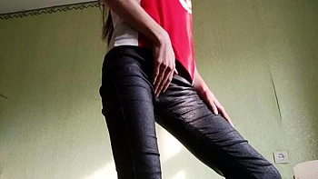 solo,risky-masturbation,girl-orgasm,titties,hot-brunette