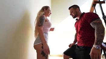 babe,big-tits,blonde,cellulite-ass,tattoo