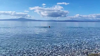 pussy,amateur-beach,fetishes,feet,pissing