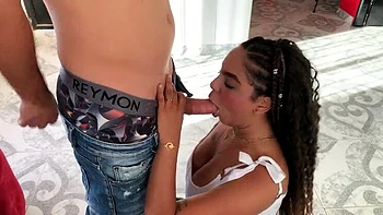 hd-videos,18-year-old-indian,latina,nude,teen