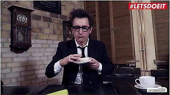 fake,nice-ass,cumshot,german,blonde