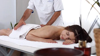 small-tits,moaning,pussy-licking,massage,masseur