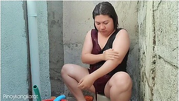 amateur-couple,step-mom,asian-creampie,step-mom-shares-bed,filipina-creampie