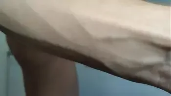 roung-ass,creampie,morning-sex,booty-shorts,quick-sex