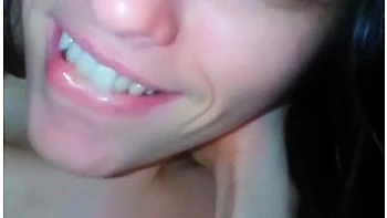 hd,amateur,french,small-tits,brunette