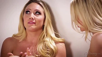 lesbian,blonde,hd,dyke